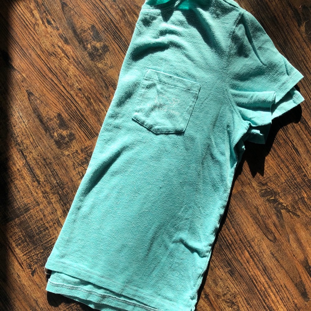 Vineyard Vines T - Picture 2 of 4